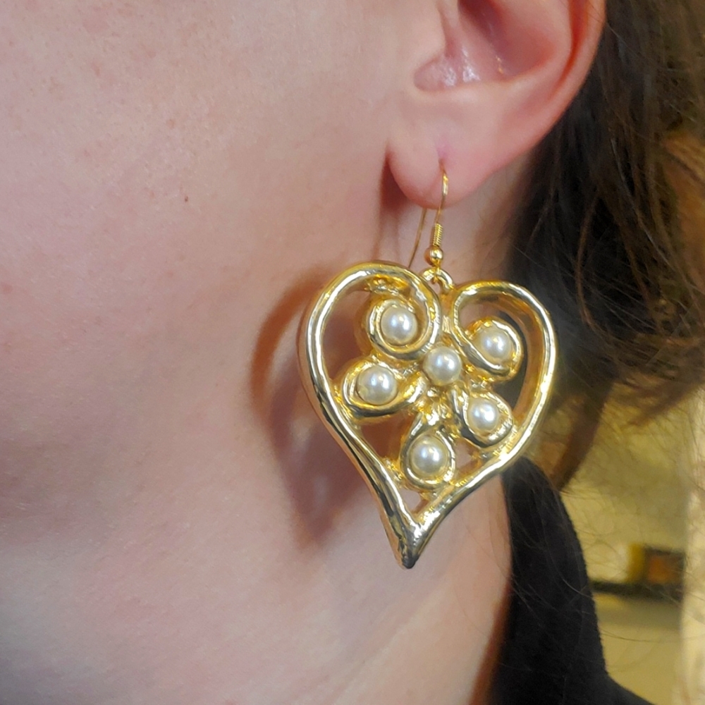 Statement Goldtone Vintage Heart Earrings